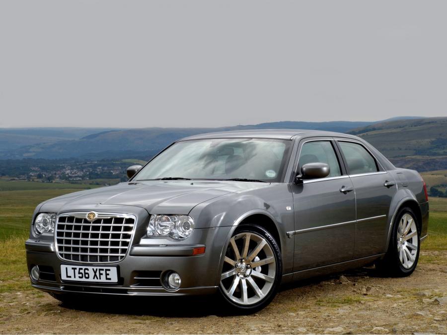  Chrysler 300C SRT8 2004 года  (UK) (фото 14 из 14)